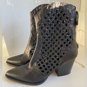 Zara western cowboy black boots size 8.5